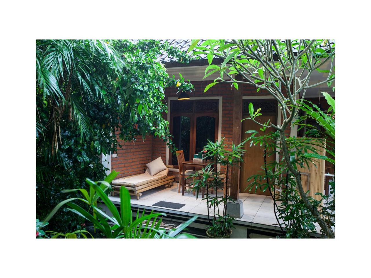 In Da Garden Homestay *